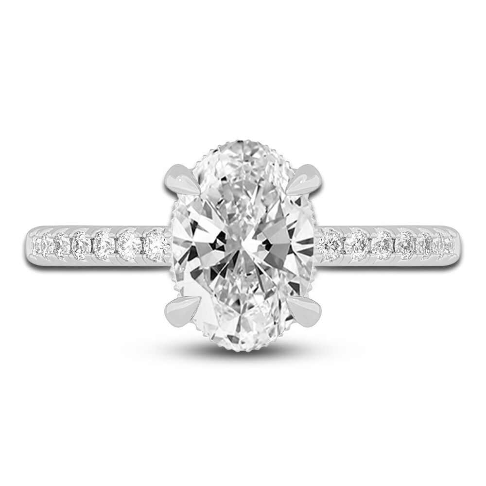 Lab-Created Diamond Engagement Ring 2-1/4 ct tw Oval/Round 14K White Gold 8e7iqHlD